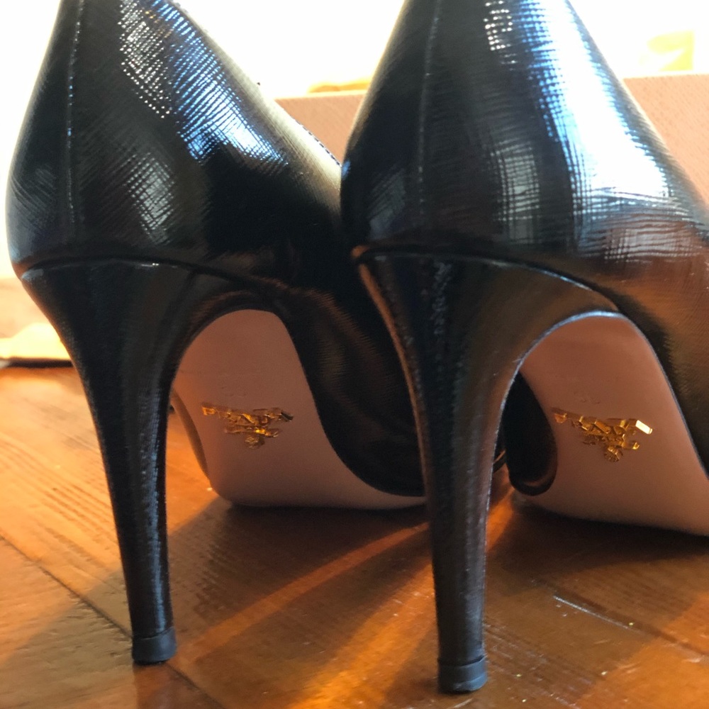 Authentic Prada Pumps - Picture 4 of 8